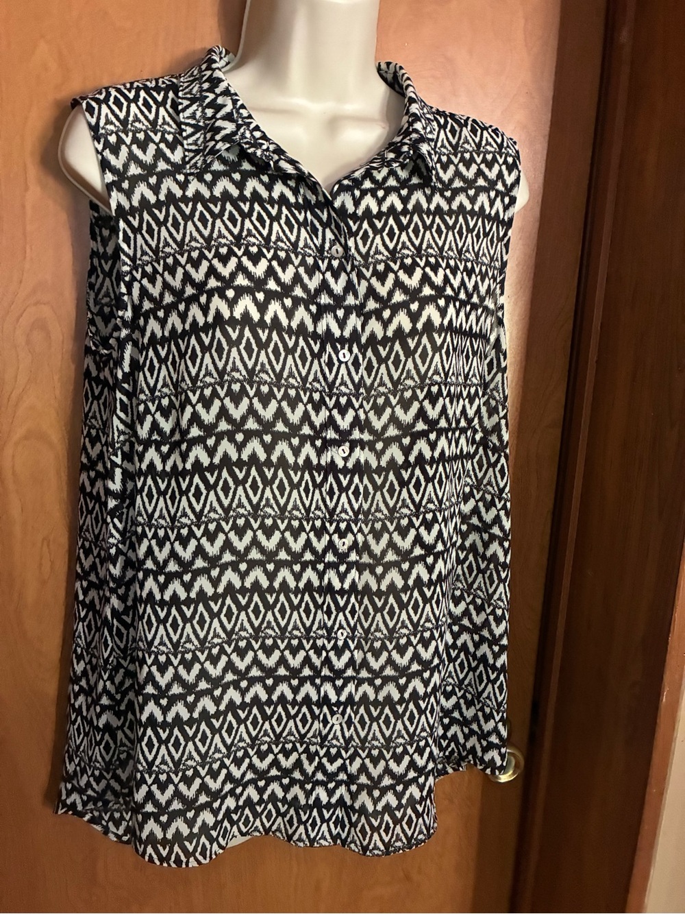 H&M Black and White Sleeveless Button-Down Tribal Print Top